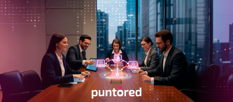 Ejecutivos revisando soluciones de pagos digitales en el sector financiero en una sala moderna